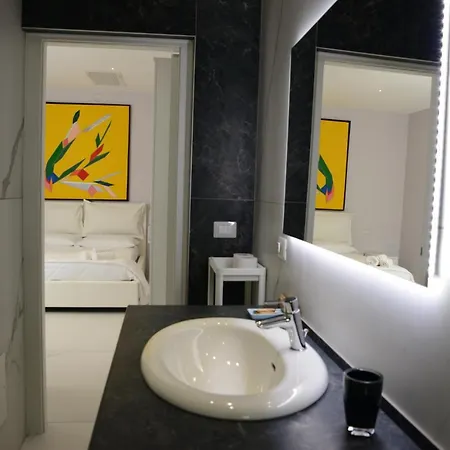 Dimore Pietrapenta Apartments, & - Via Lucana 223, Via Piave 23, Via Chiancalata 16, Vico Fornaci 9 בית הארחה 4*