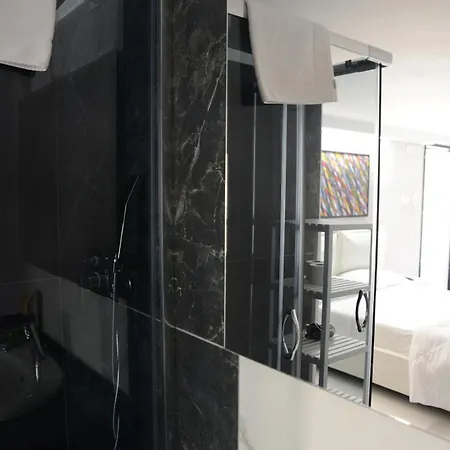 Gasthof Dimore Pietrapenta Apartments, & - Via Lucana 223, Via Piave 23, Via Chiancalata 16, Vico Fornaci 9 4*