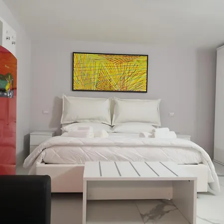 Гостевой дом Dimore Pietrapenta Apartments, & - Via Lucana 223, Via Piave 23, Via Chiancalata 16, Vico Fornaci 9 Матера