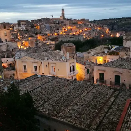 Pensjonat Dimore Pietrapenta Apartments, & - Via Lucana 223, Via Piave 23, Via Chiancalata 16 Matera